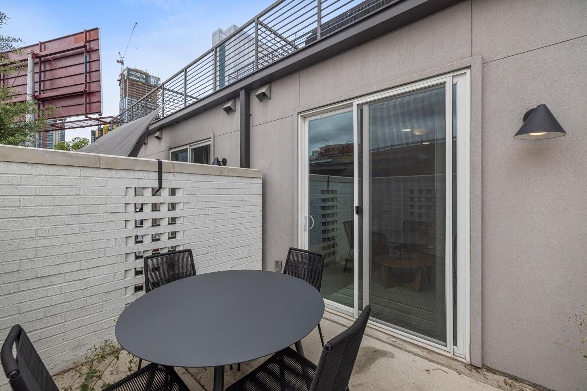 Placemakr Downtown Austin Bilik gambar